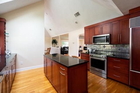 10 Canavan Dr, Braintree, MA 02184 photo 17