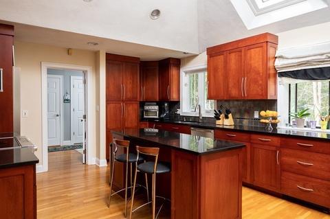 10 Canavan Dr, Braintree, MA 02184 photo 13