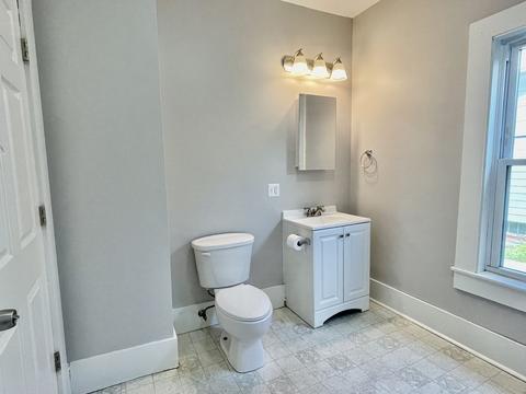 276 E Main St, Orange, MA 01364 photo 17