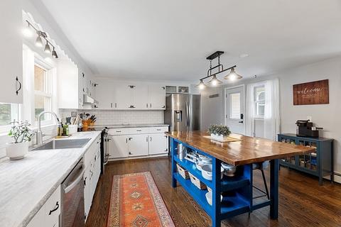 44 Crane Ave, Maynard, MA 01754 photo 9