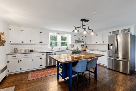 44 Crane Ave, Maynard, MA 01754 photo 7