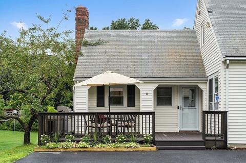 44 Crane Ave, Maynard, MA 01754 photo 2
