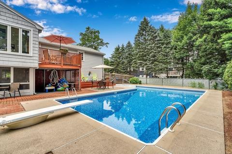 458 Old Post Rd, Walpole, MA 02081 photo 4