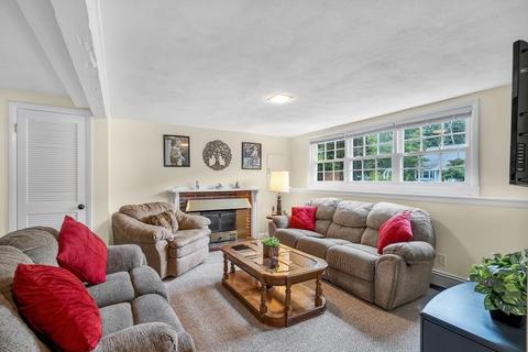 458 Old Post Rd, Walpole, MA 02081 photo 28