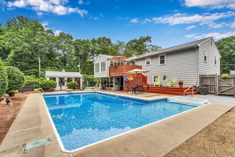 458 Old Post Rd, Walpole, MA 02081 photo 3