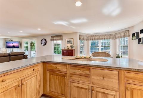 5 Heritage Dr, Berkley, MA 02779 photo 15