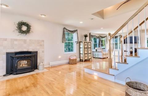 5 Heritage Dr, Berkley, MA 02779 photo 8