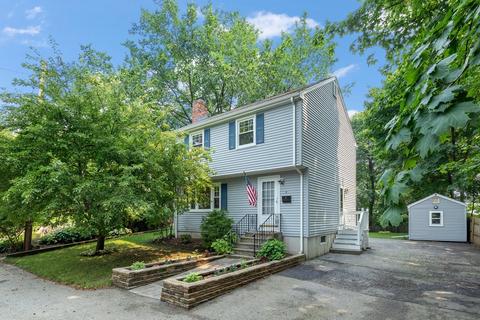 4 Phillips Ln, Dedham, MA 02026 photo 1