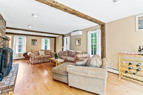 257 West St, Reading, MA 01867 photo 4