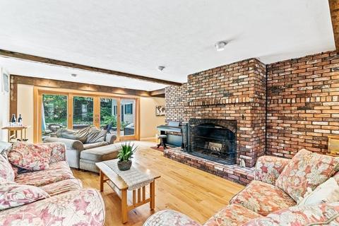 257 West St, Reading, MA 01867 photo 7