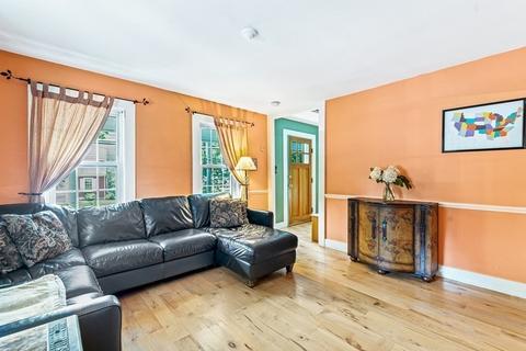 257 West St, Reading, MA 01867 photo 9