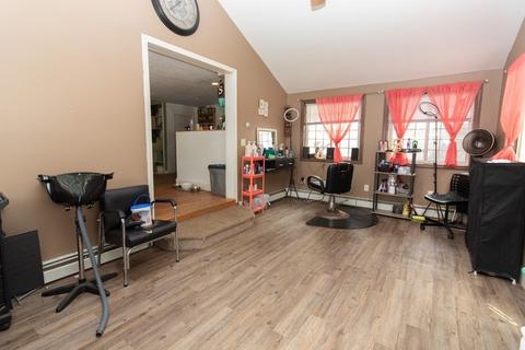 17 Church St, Ware, MA 01082 photo 3