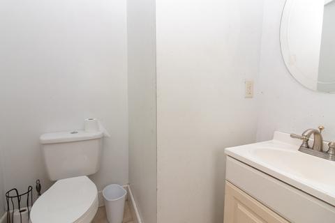 17 Church St, Ware, MA 01082 photo 9