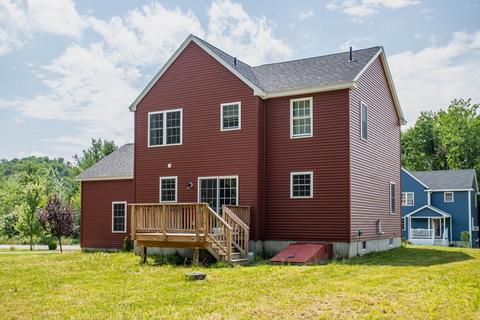 237 Brookside Dr, Gardner, MA 01440 photo 2