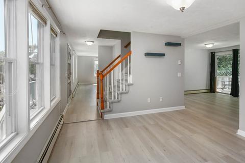 98 Morningside Rd, Worcester, MA 01602 photo 1