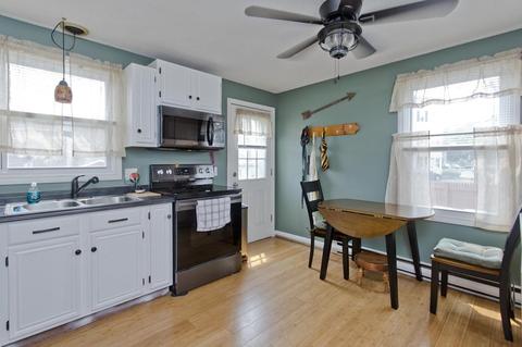 1213 Grattan St, Chicopee, MA 01013 photo 20