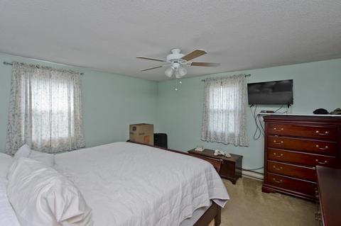 1213 Grattan St, Chicopee, MA 01013 photo 7