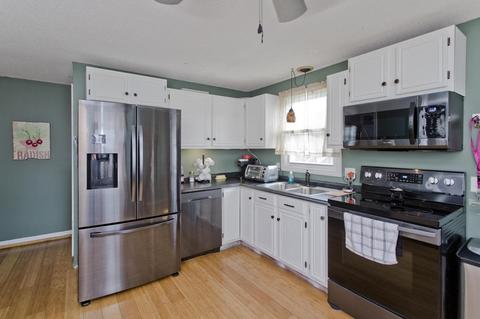 1213 Grattan St, Chicopee, MA 01013 photo 22
