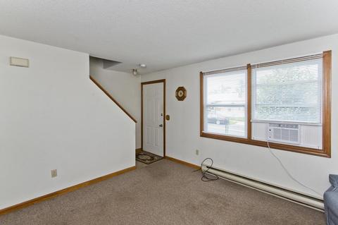 1213 Grattan St, Chicopee, MA 01013 photo 12