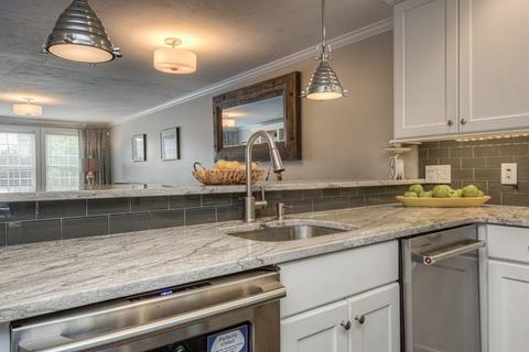 4 Good Harbor Dr #D, Worcester, MA 01606 photo 10