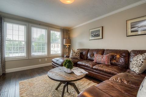 4 Good Harbor Dr #D, Worcester, MA 01606 photo 4