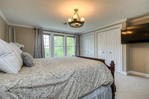 4 Good Harbor Dr #D, Worcester, MA 01606 photo 20