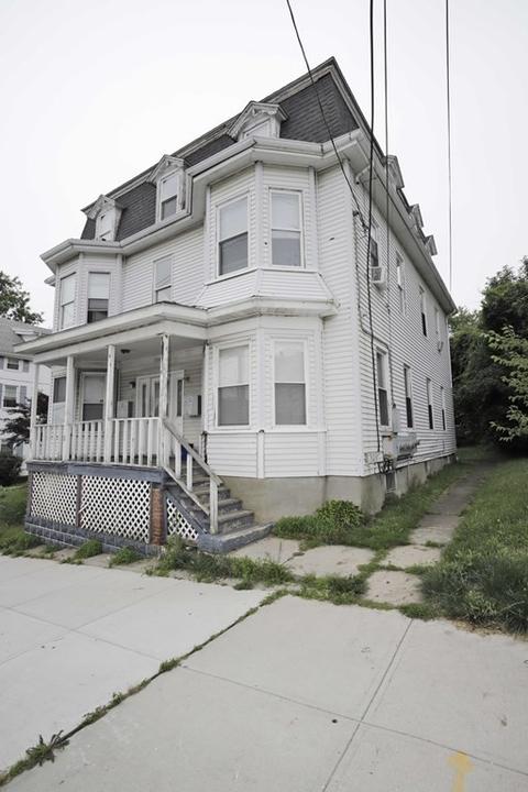 934 Middle St, Fall River, MA 02721 photo 2