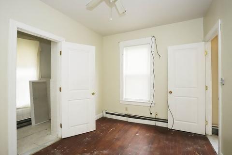 934 Middle St, Fall River, MA 02721 photo 8