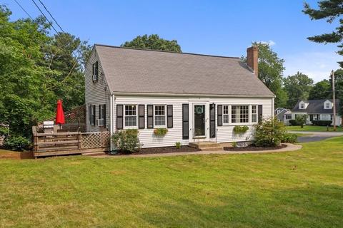 2 Oak Hill Dr, Walpole, MA 02081 photo 1
