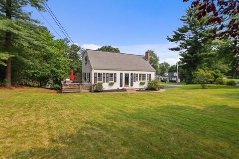 2 Oak Hill Dr, Walpole, MA 02081 photo 2
