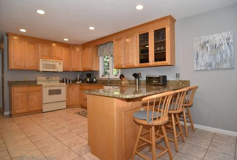 4 Dixons Path, Foxboro, MA 02035 photo 5