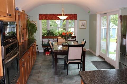 7 Grasshopper Ln, Walpole, MA 02081 photo 9
