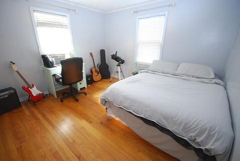 22 Mayflower Rd, Springfield, MA 01118 photo 8