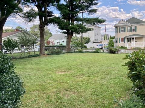 37 Wingold St, Fall River, MA 02720 photo 2