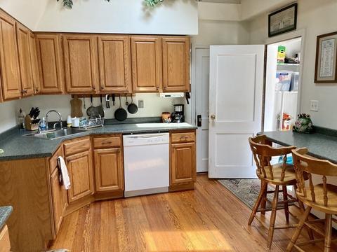 37 Wingold St, Fall River, MA 02720 photo 6