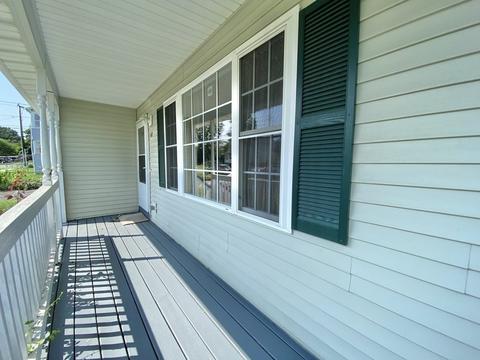 48 Martha St, Springfield, MA 01151 photo 2
