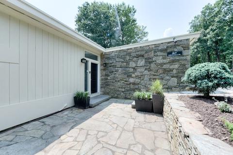 11 Forest Hill Dr, Worcester, MA 01609 photo 5