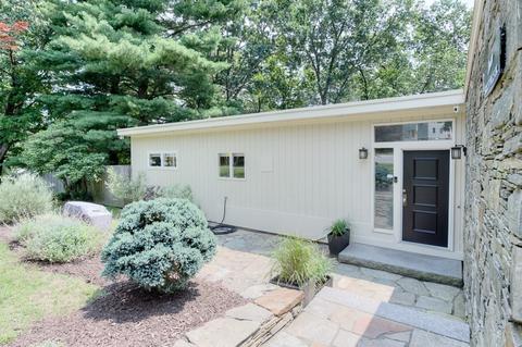 11 Forest Hill Dr, Worcester, MA 01609 photo 3