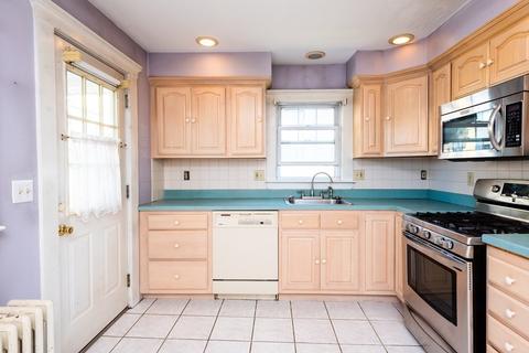 49 Wallis St, Beverly, MA 01915 photo 17
