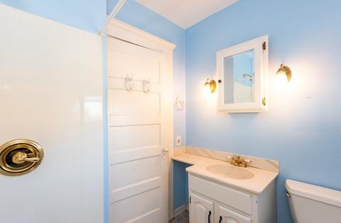 49 Wallis St, Beverly, MA 01915 photo 36