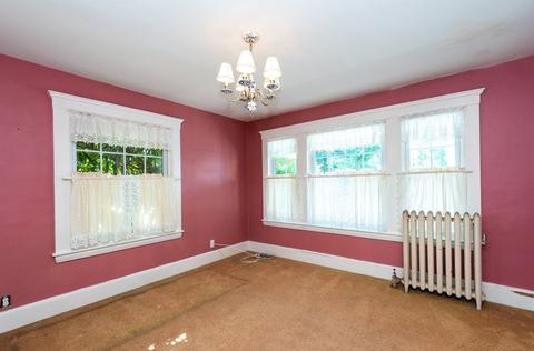 49 Wallis St, Beverly, MA 01915 photo 11
