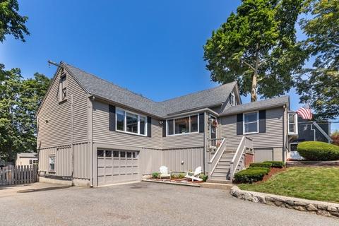 19 Manning St, Reading, MA 01867 photo 2