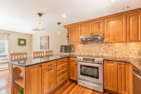 19 Manning St, Reading, MA 01867 photo 11