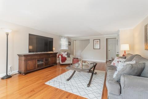19 Manning St, Reading, MA 01867 photo 6