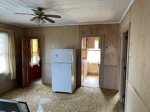 45 Stowe St, Fall River, MA 02720 photo 7