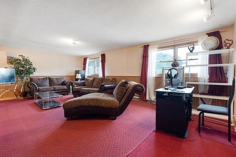 203 Starling Rd, Springfield, MA 01119 photo 22
