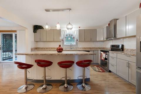 203 Starling Rd, Springfield, MA 01119 photo 13