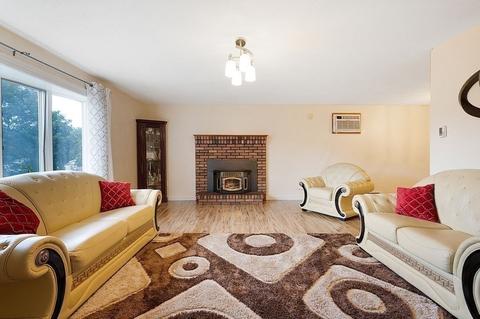 203 Starling Rd, Springfield, MA 01119 photo 6