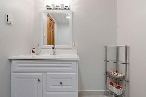 203 Starling Rd, Springfield, MA 01119 photo 16
