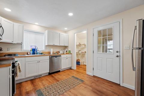 112 Central Ave, Ayer, MA 01432 photo 5
